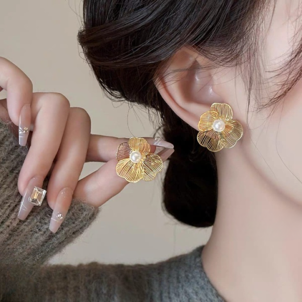 Elegant Bow & Zircon Circle Design Available In Golden And Silver Color