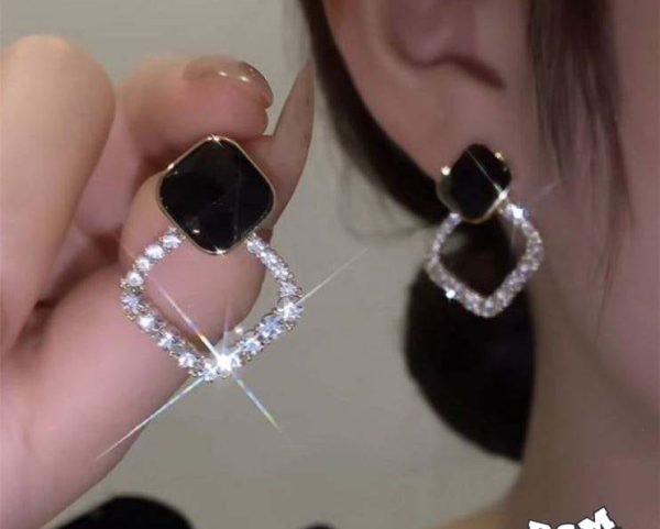 Zircon Korean Black Shiny Resin Rhombus Earings